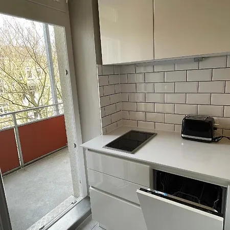 Altbaucharme Deluxe Mit Balkon In Zentraler Lage Apartment Kiel Exterior photo