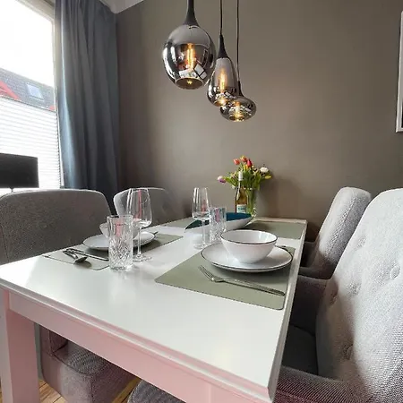 Altbaucharme Deluxe Mit Balkon In Zentraler Lage Apartment Kiel Exterior photo