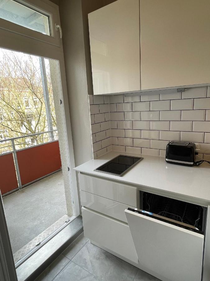 Altbaucharme Deluxe Mit Balkon In Zentraler Lage Apartment